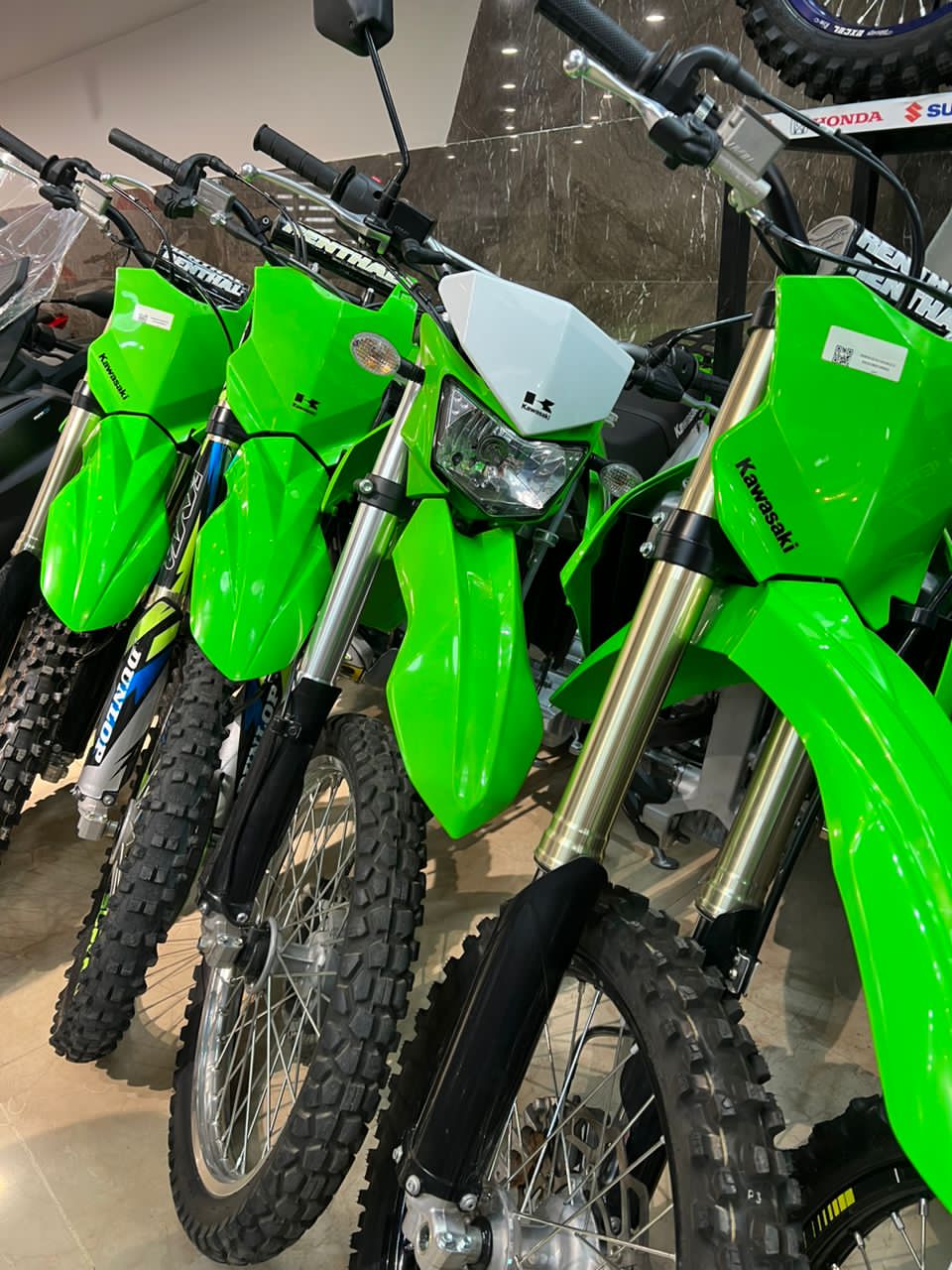 مشاوره خرید و نگهداری